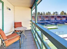 Waterfront Condo - Close to Camp Richardson & Heavenly