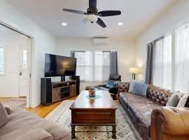 Relaxing river-view home with private patio grill covered balcony & W&D