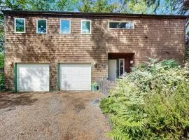 Forest-view home with fireplace deck - Walk to the Beach & Golf Course