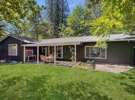 Spacious home with full kitchen wifi private backyard & grill
