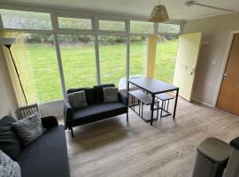Cromer Coastal Retreat Kings Chalet Park, Hotel in Cromer