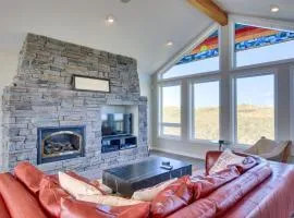 Oceanfront Home with Bay Views Free WiFi Gas Grill & Gas Fireplace