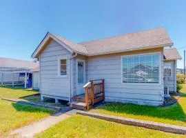 Charming dog-friendly house with Wifi & W&D - near the river