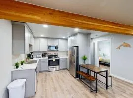 Family-friendly condo with kitchen close to river downtown & WIFI