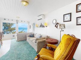 Dreamy coastal getaway with stunning ocean views washer&dryer free WiFi cable โรงแรมในวัลด์พอร์ท