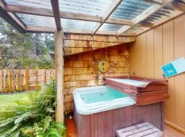 Dog-friendly mid-century home withhot tub close to beach