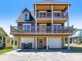 Dog-friendly house near the beach with spectacular views and pool table