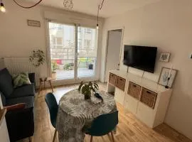Appartement T2 à Chelles - Paris, CDG & Disneyland à proximité, parking privé