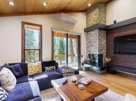 Luxury Northstar condo with new appliances two decks and shared pool