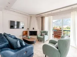 Seaside Luxury Villa-Maisonette Makinia 135sqm , 15' Nafpaktos