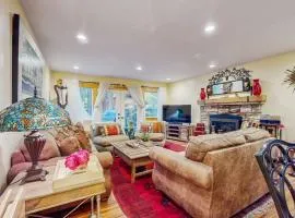 Relaxing Dog-friendly home with gas grill & private fenced yard - close to marina