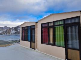 pangong rainbow cottage, מלון בLukung