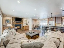 Dog-friendly modern abode with large yard fireplace cable & washer&dryer