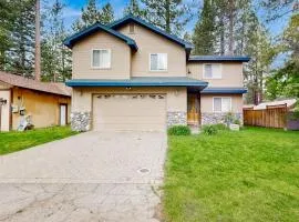 Spacious Lake Retreat - 2 Fireplaces & Private Fenced Yard - Close to Marina