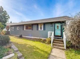 Cozy family-friendly home with game room valley views private hot tub grill