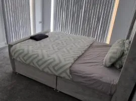 Modern 2 Bedroom - Mackenzie