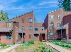Aspen Grove condo near Kings Beach & Northstar Village with balcony