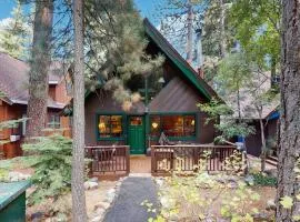 Chalet-style Townhome with Fireplace Deck Near Ski Resort Incline Village