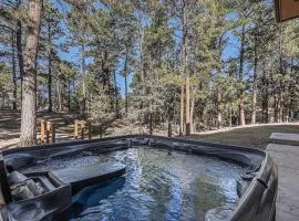 Family Retreat w Zipline Theater Sauna