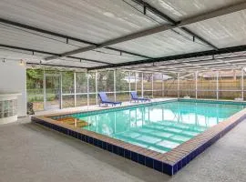 Legoland and Lakes Pool Home | Pet Friendly