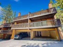 Midtown Condo with Deck & Clubhouse with Pool - 2-Minute Drive to Skiing