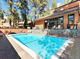Midtown Condo with Deck & Clubhouse with Pool - 2-Minute Drive to Skiing