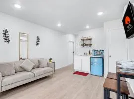 The Container Retreat - 6A..