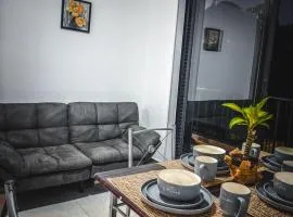 Moderno apartamento frente a la Foscal , FCV cerca a centros comerciales