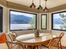 Dog-friendly lakefront home with fast WiFi private dock & 180-degree views