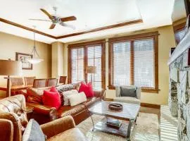 Ideal Mountain Getaway Near the Lifts with Private Balcony Free WiFi & Fireplace