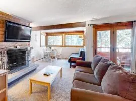 Second-Level Condo with Free WiFi Wood Fireplace Shared Outdoor Pool & Views