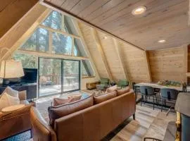 A-frame home with large deck game room wood fireplace & near the lake - dogs ok