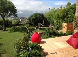Cité Plantagenêt, Jardin & piscine 24H du Mans