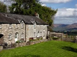 5 Bed in Crickhowell oc-bn365