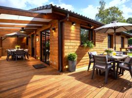 Durbuy, Serenae Chalet, Sauna, PMR, garage pour vélos et motos, ξενοδοχείο σε Durbuy