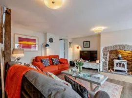 3 Bed in Blakeney oc-75010