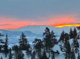 Tahoe Village condo in Stateline with mountain views sleeps 4