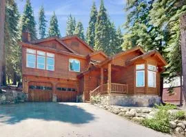 Wooded Luxury at Modern Tahoe Donner Retreat with Private Deck in the Pines