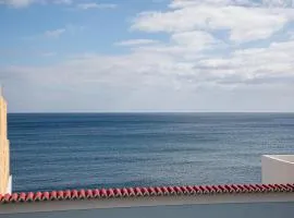 GuestReady - Beachside house with ocean view