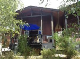 chalet dans les pins โรงแรมในแกร์ก็อง