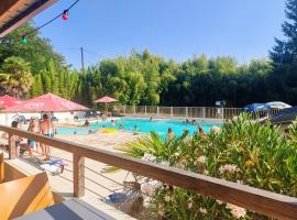 Camping L'oasis Du Berry, khách sạn ở Saint-Gaultier