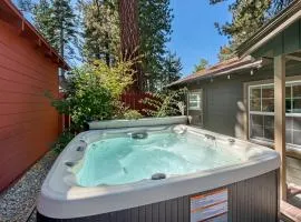 Walkable home just 3 blocks to Heavenly Village with hot tub & firepit