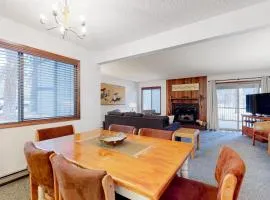 Delightful escape near downtown with shared pool & hot tub rec room & large deck