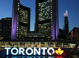 Entire Suite Easter Escape - Walk to CF Toronto Eaton Centre Yonge Dundas Square Prime Downtown