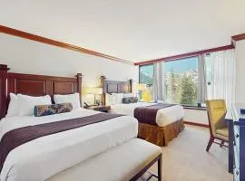 Lovely Ski-in-ski-out condo at Squaw Creek with stunning valley & mountain view