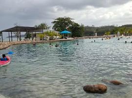 Club free Vacation House Playa and Pool house, viešbutis mieste Vacamonte