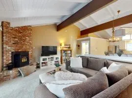 Charming condo with high-speed WiFi pellet stove pool & games