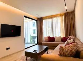 Peaceful, Luxurious, and Elegant Haven Terrace & Parking