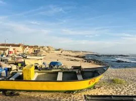 Ninho do Carriço · Praia a 200m · Pátio & KidsZone