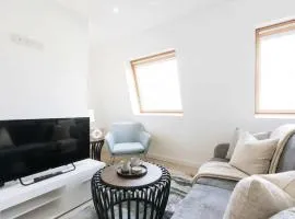 Modern 1BED Top Floor Apartment in Central Ipswich